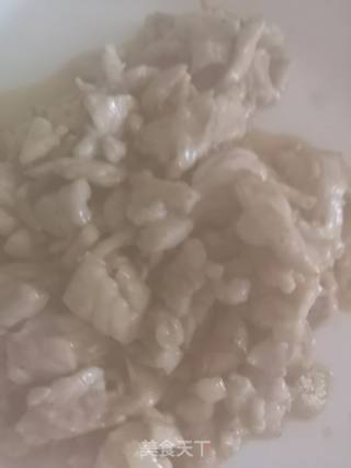 肉丁炒腐竹木耳的做法步骤：3
