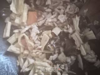 肉丁炒腐竹木耳的做法步骤：5