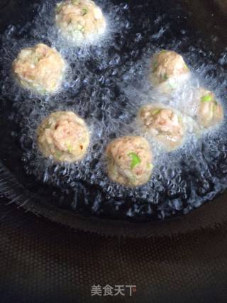 番茄炖肉丸的做法步骤：6
