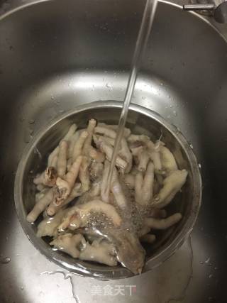 泡椒凤爪的做法步骤：7