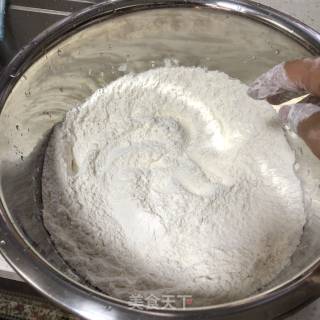 猪肉芹菜香葱水饺的做法步骤：5
