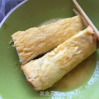 美味便当之甜虾吐司卷的做法步骤：8