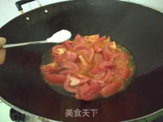生菜银芽煮番茄的做法步骤：4