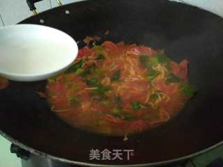 生菜银芽煮番茄的做法步骤：9