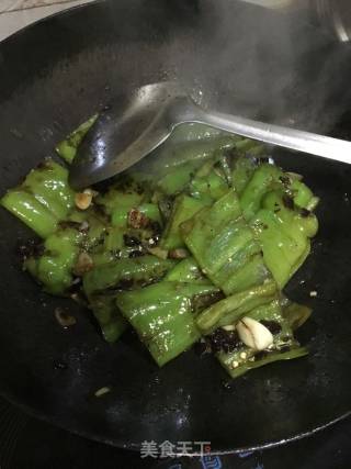 虎皮青椒的做法步骤：6