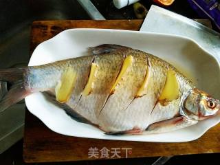 双椒鲳鱼的做法步骤：3