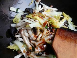 蟹味菇娃娃菜的做法步骤：5