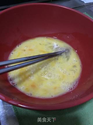 木耳炒鸡蛋的做法步骤：3