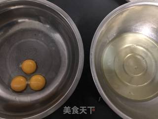 芒果蛋糕卷的做法步骤：1
