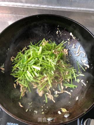 芫爆里脊丝的做法步骤：4