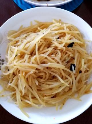 酸辣土豆丝的做法步骤：2