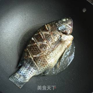 川味豆瓣鱼的做法步骤：3
