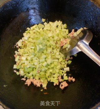 炒芹菜碎的做法步骤：4