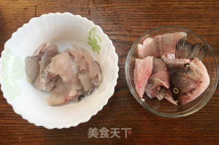 响油鲈鱼的做法步骤：1