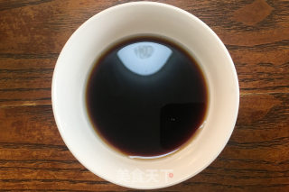 响油鲈鱼的做法步骤：2