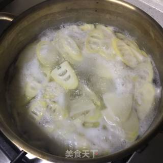 泡椒炒雷笋的做法步骤：3