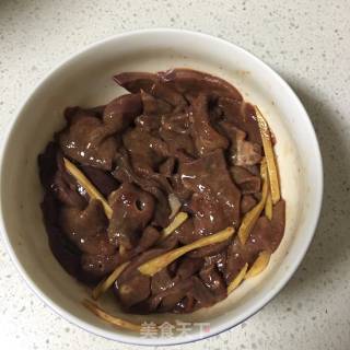 小炒猪肝的做法步骤：1