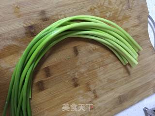 蒜薹肉末的做法步骤：1
