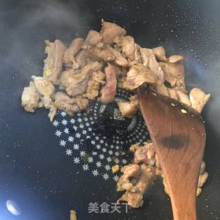 蒜苔炒肉的做法步骤：5