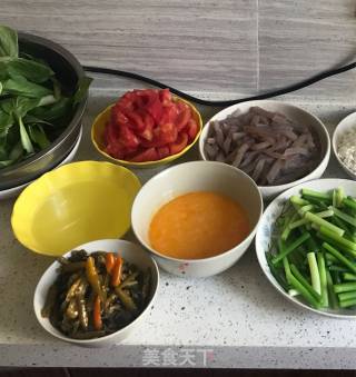 酸菜魔芋丝的做法步骤：1