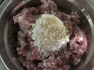 小白菜炖肉丸的做法步骤：1