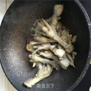 香辣鸡爪的做法步骤：4