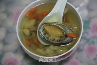 人参鲍鱼枸杞汤 补肺、养颜、固体、提高身体免疫力的做法步骤：7