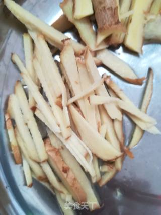 鸡肉炒豆腐的做法步骤：2