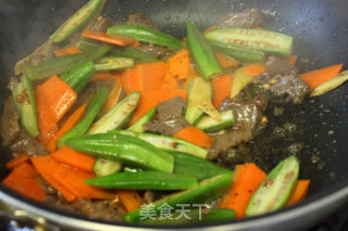 秋葵牛肉的做法步骤：6