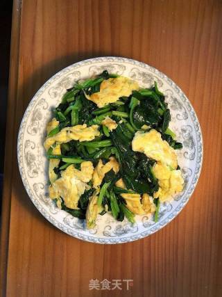 菠菜炒鸡蛋的做法步骤：5