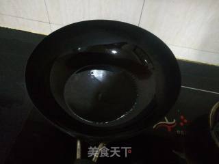 鱼头汤的做法步骤：3