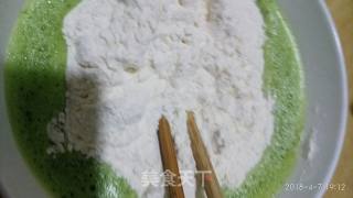 芹菜叶煎饼的做法步骤：5