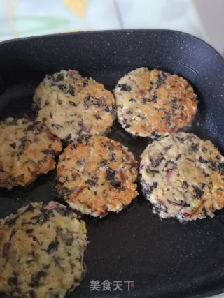拔丝米饭饼的做法步骤：4