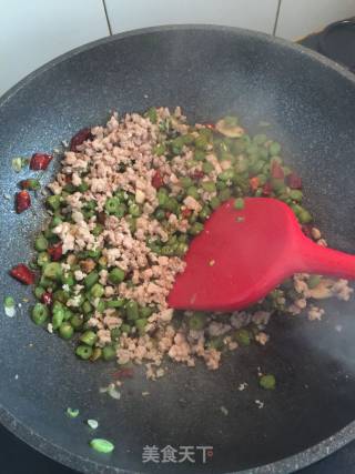 干煸肉末豆角的做法步骤：8
