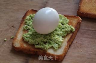 牛油果鸡蛋土司片的做法步骤：7