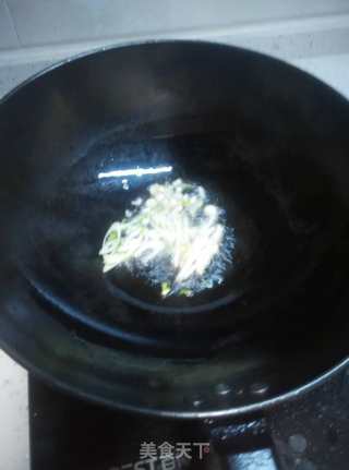 油麦炒腐竹的做法步骤：2
