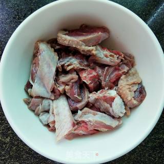 青榄蒸鸭肉的做法步骤：2