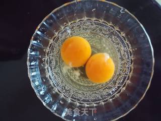 葱花炒蛋的做法步骤：1