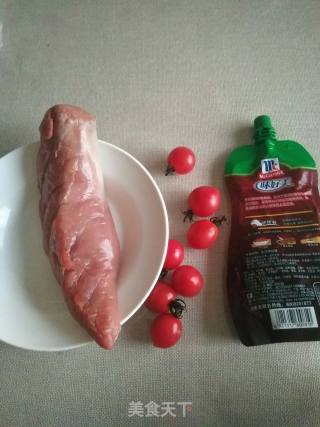 里脊肉番茄卷的做法步骤：1