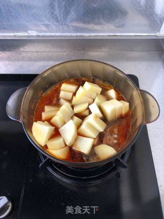 土豆炖排骨的做法步骤：7