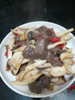 杏鲍菇炒牛肉的做法步骤：4