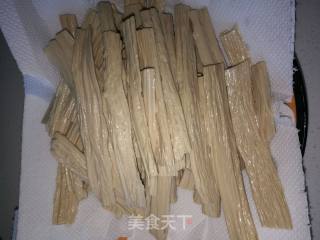 自制腐竹辣条的做法步骤：3