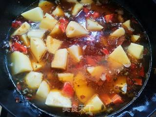 红烧牛肉炖土豆的做法步骤：9