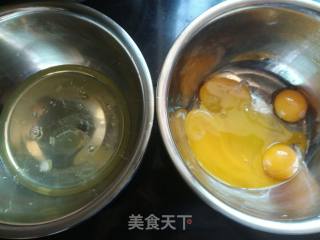 戚风小蛋糕的做法步骤：1
