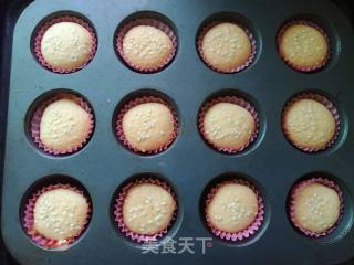 戚风小蛋糕的做法步骤：16