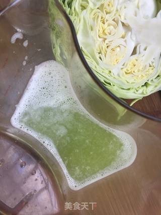 酥梨包菜汁的做法步骤：6