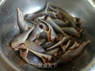酱烧小黄花鱼的做法步骤：1