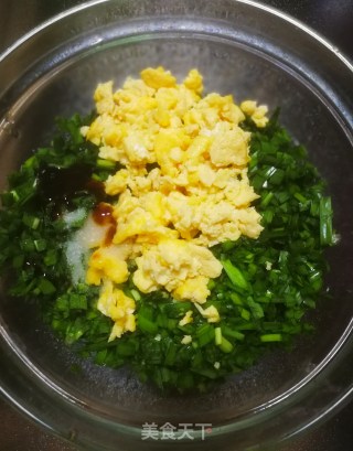 韭菜鸡蛋包子的做法步骤：6