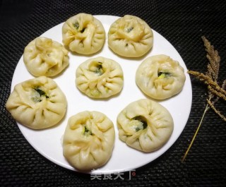 韭菜鸡蛋包子的做法步骤：11