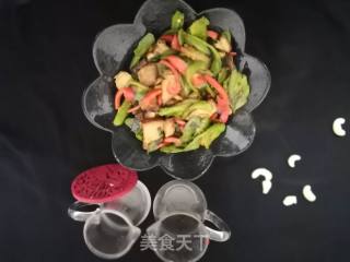 爆炒油炸五花肉的做法步骤：5